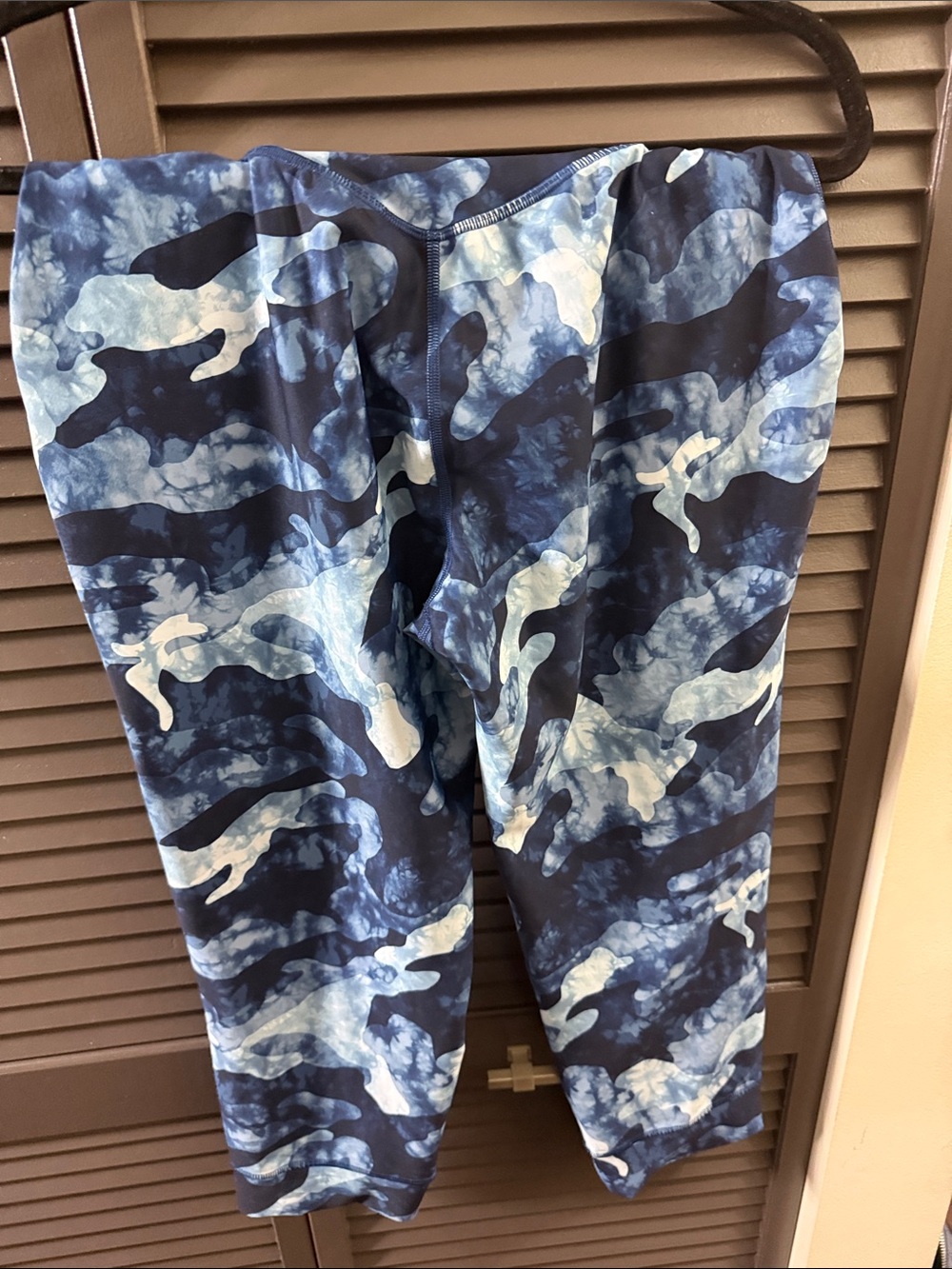 Old Navy Blue Camouflage Capris